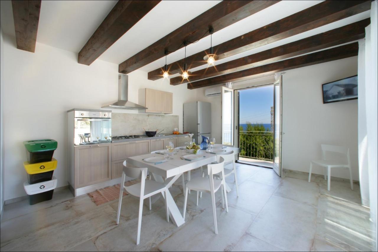 Villa Antonia - Vasca Idromassaggio Terrazza Vista Mare San Vito Lo Capo Dış mekan fotoğraf